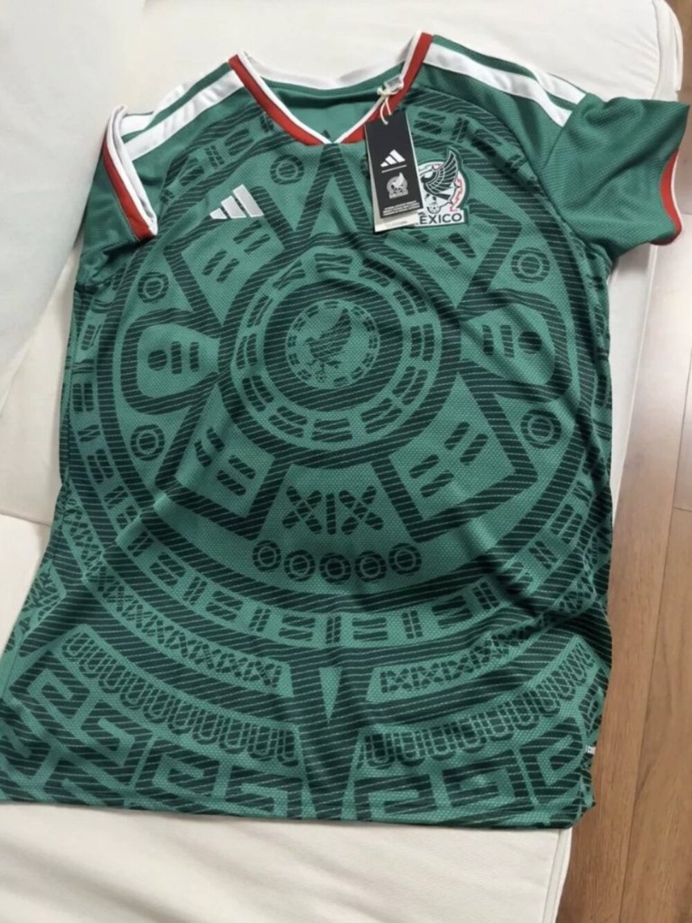 ADIDAS Mexico Home Soccer Jersey World Cup 2026 - Picture 2 of 2